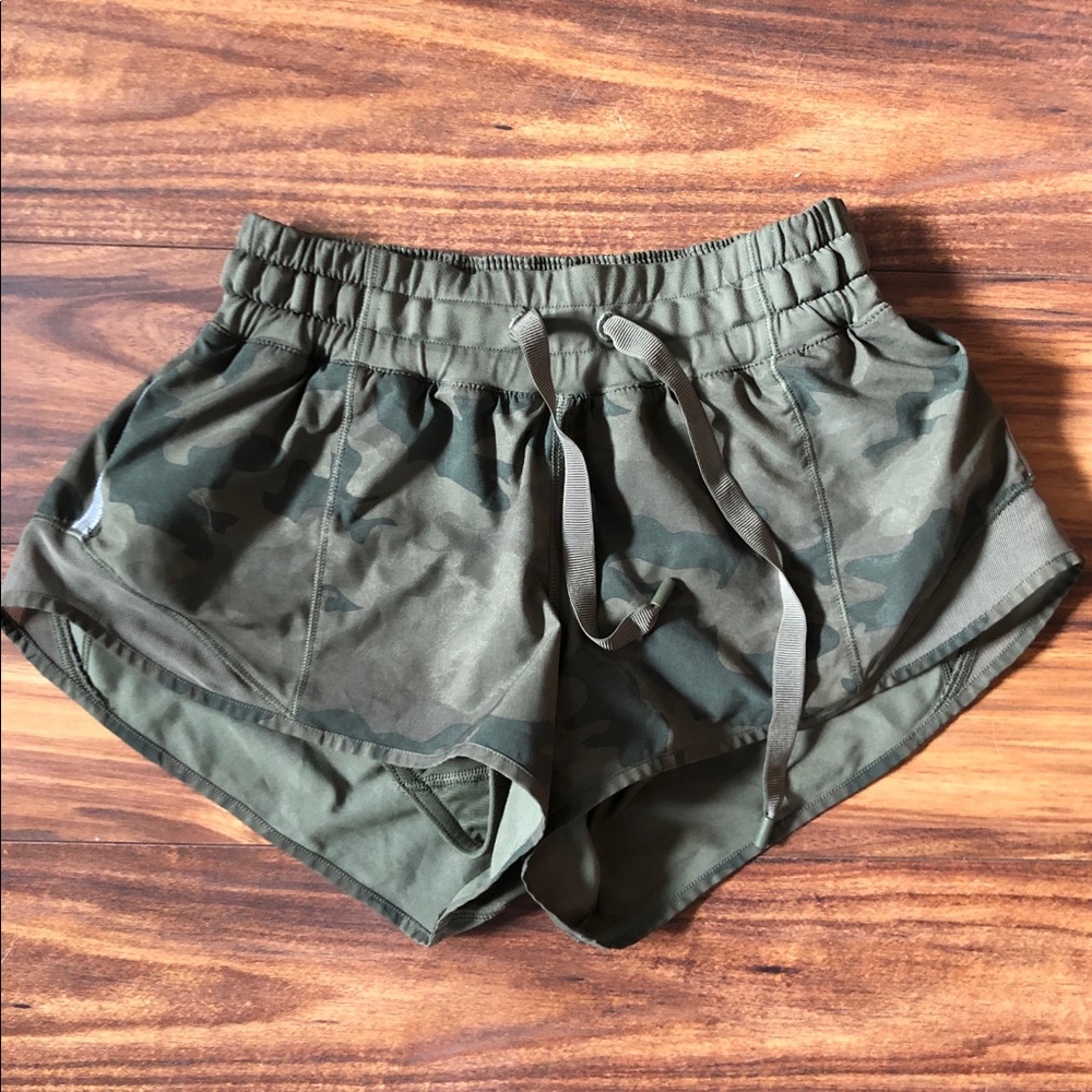 Hotty Hot Short 2.5” Size 2